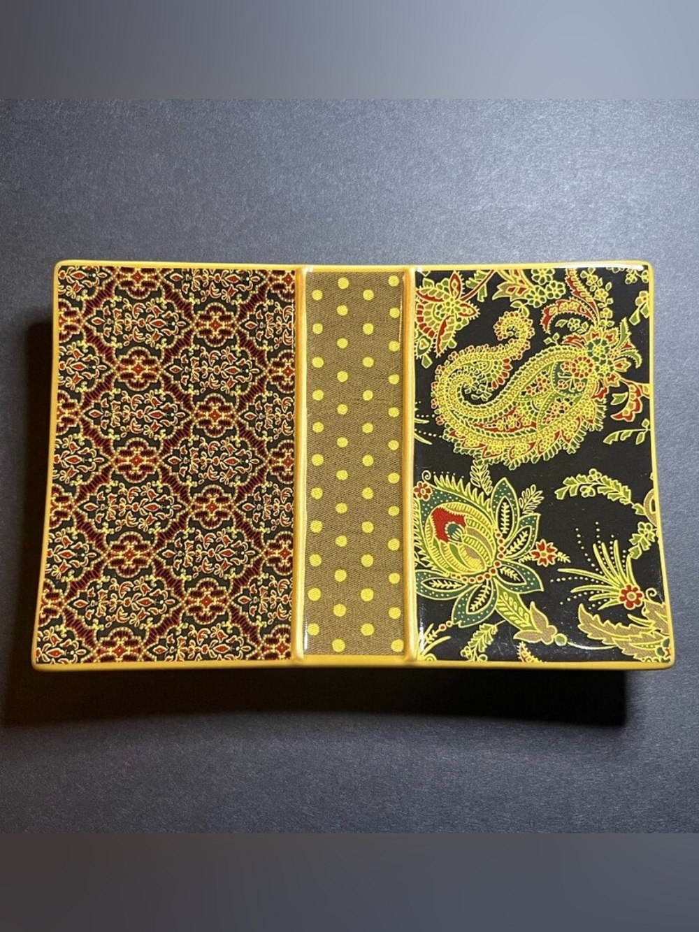 Vintage Waverly Wellington Gold & Black Rectangular Geometric Paisley Soap Dish